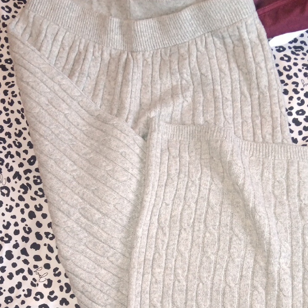 GAP Light Gray Knit Pants
